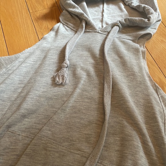 ⚡️Flash Sale ⚡️Bershka - Cutout shoulder sweater - Picture 2 of 5